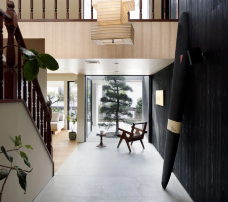 水性コンクリートステイン塗料「アクアカラー for floor」の塗装事例：住宅,グレージュ