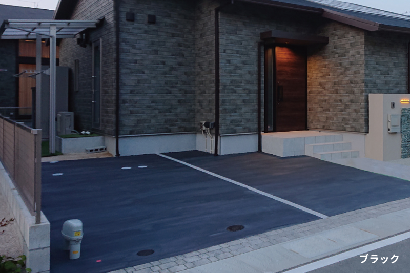 コンクリートクラッディング水性塗料「ペイントクリート」の塗装事例：戸建・集合住宅,駐車場・駐輪場,,ブラック